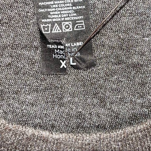 >>>Men’s graphic t-shirt with trees Roots brown white spell out - Picture 4 of 8